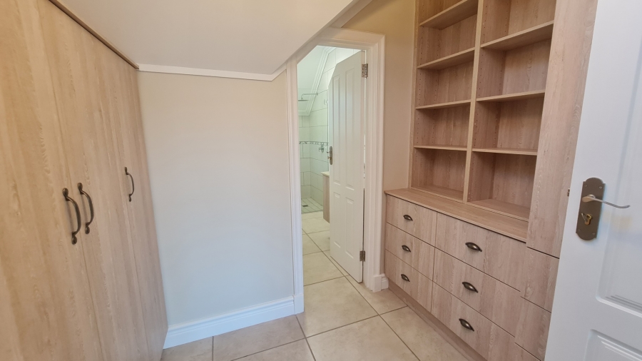 5 Bedroom Property for Sale in The Village Western Cape